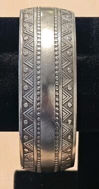 Ethnic Wide Cuff Bracelet Women Fashion Jewelry Vintage Silver Color